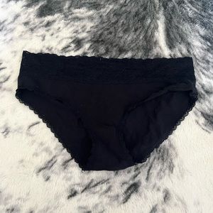 Black lace panty medium